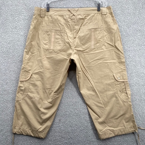Bum Equipment Shorts Womens Plus 20 Cargo Capris Front Button Zip Closure Tan - Picture 10 of 11
